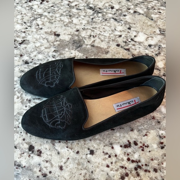Talbots Women’s Black Suede Embroidered Loafers Size 7.5 - Picture 2 of 7